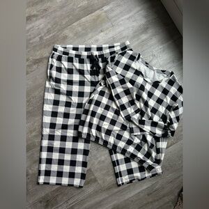 Lands’ End women’s XXL black-and-white checkered two-piece pajama set